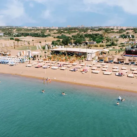 فندق Laren Sea Side