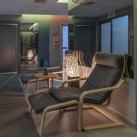 Laren Sea Side فندق 4*
