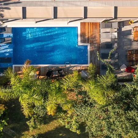 فندق Laren Sea Side 4*