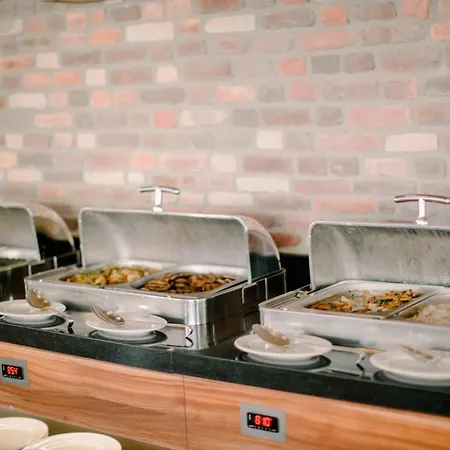 Laren Sea Side 酒店