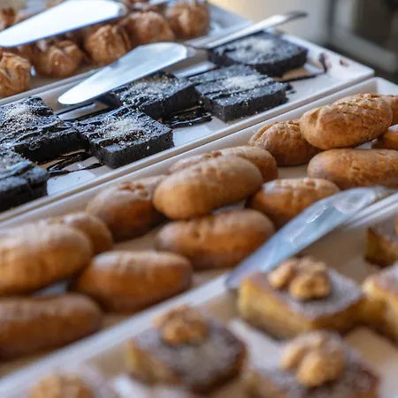 Laren Sea Side 酒店