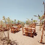Hotel Laren Sea Side