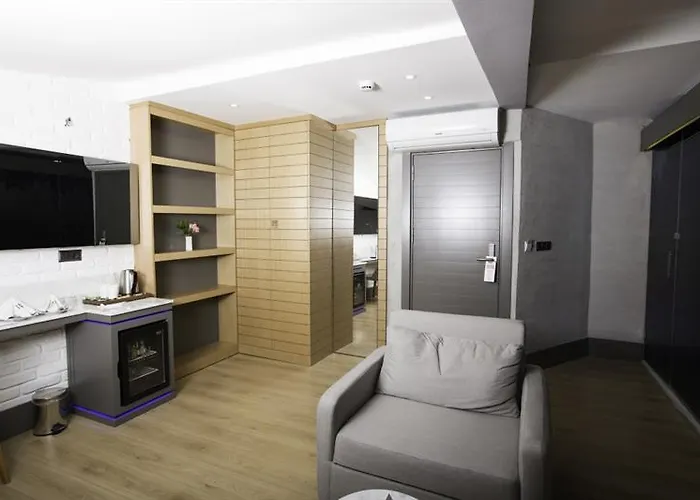 Hotel Laren Sea Side 4*