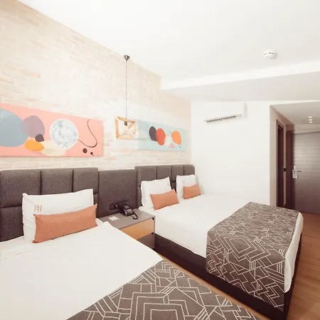 Отель Laren Sea Side 3*