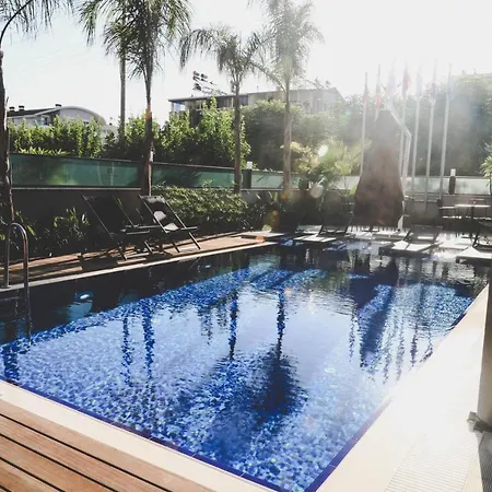 Laren Sea Side Hotel 3*